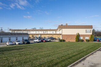 Building 1 in Sylvania, OH - Building Photo - Building Photo