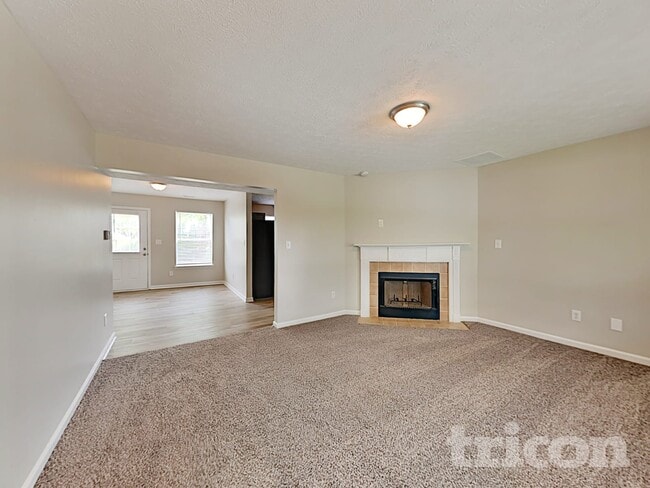 4066 Knollwood Ave in Franklin, IN - Building Photo - Building Photo