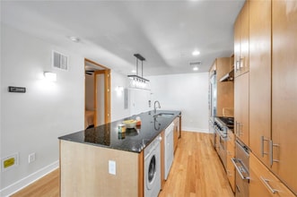 1208 E Kennedy Blvd in Tampa, FL - Building Photo - Building Photo