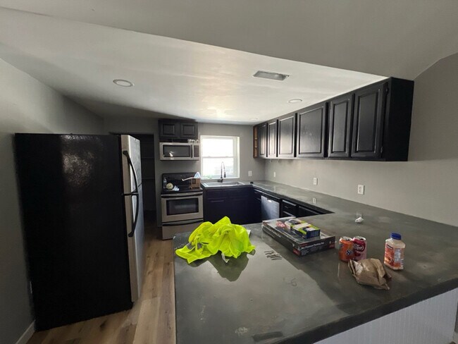 383 Stewart Rd N in Mansfield, OH - Foto de edificio - Building Photo