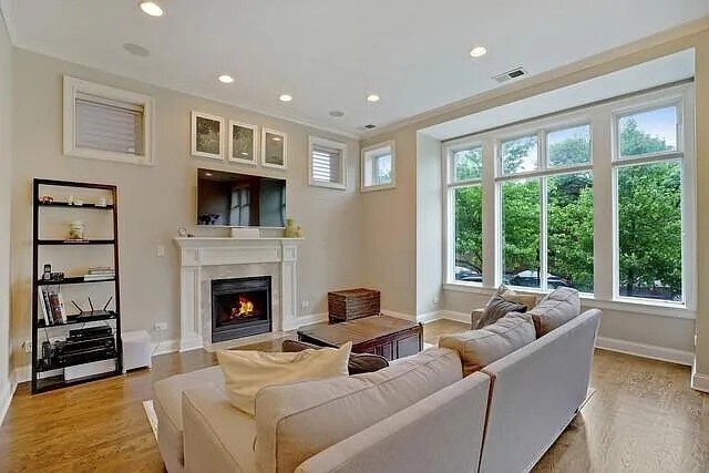 1249 W Melrose St in Chicago, IL - Building Photo - Building Photo