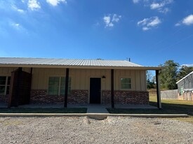 13314 County Rd 285 in Tyler, TX - Building Photo