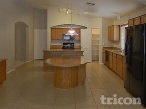 41334 W Hayden Dr in Maricopa, AZ - Foto de edificio - Building Photo