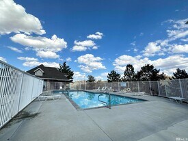 200 Talus Way, Unit 524 in Reno, NV - Building Photo