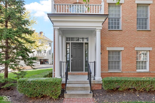 12922 Ives Way in Carmel, IN - Building Photo - Building Photo