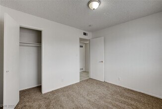 6453 Bannock Way in Las Vegas, NV - Building Photo - Building Photo