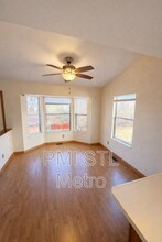 3865 Kentucky Derby Dr in Florissant, MO - Building Photo - Building Photo