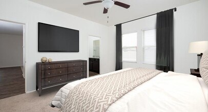 16346 Winding Blossom Dr in Groveland, FL - Building Photo - Building Photo