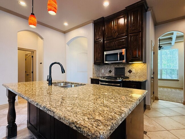 2421 NW 159th Terrace in Edmond, OK - Building Photo - Building Photo