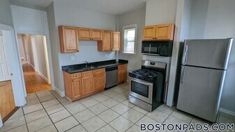 34 Speedwell St in Boston, MA - Building Photo