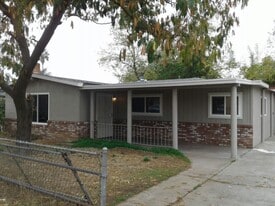 1643 Sunset Ave in Stockton, CA - Building Photo