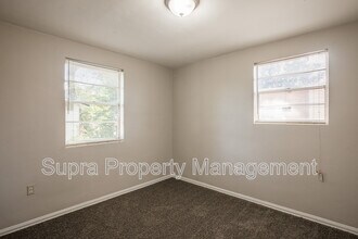 1059 Glynlea Rd in Jacksonville, FL - Building Photo - Building Photo