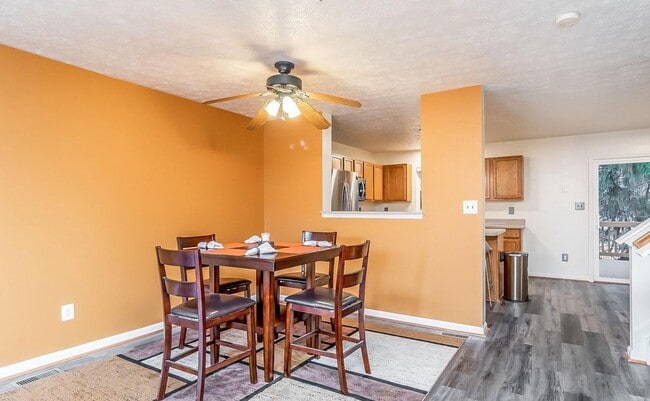 4733 Buxton Cir in Owings Mills, MD - Foto de edificio - Building Photo