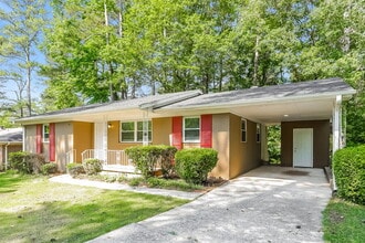 1108 Sherwood Forest Dr in Birmingham, AL - Building Photo - Building Photo