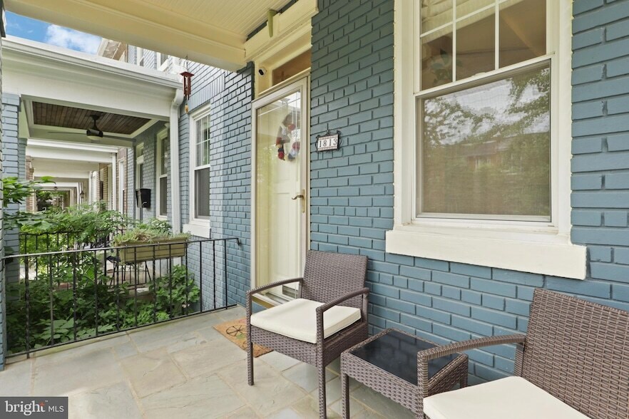 1813 Bay St SE in Washington, DC - Building Photo