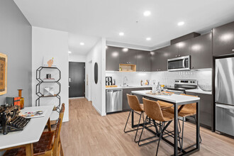 Jackson Apartments in Seattle, WA - Building Photo - Interior Photo