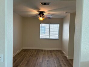 4642 Zia Ridge St in North Las Vegas, NV - Building Photo - Building Photo