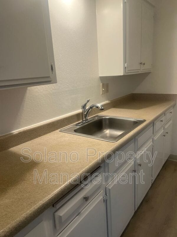 1104 School St in Suisun City, CA - Building Photo - Building Photo