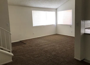 44460 15th St E in Lancaster, CA - Building Photo - Building Photo