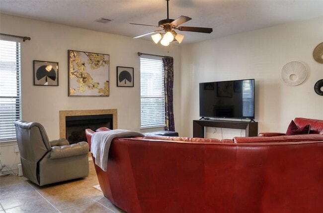6207 Ash Oak Dr in Houston, TX - Foto de edificio - Building Photo