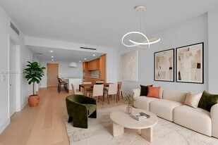 1176 97th St in Bay Harbor Islands, FL - Building Photo