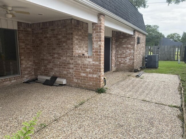 5 Bendwood Dr in Sugar Land, TX - Building Photo - Building Photo