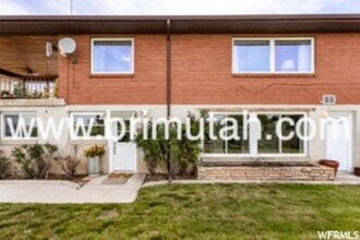 7444 S 2300 E in Cottonwood Heights, UT - Building Photo - Building Photo