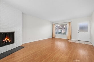 13902 Yorba St, Unit 9C in Tustin, CA - Building Photo - Building Photo