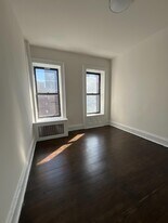 1427 York Ave, Unit 3F in New York, NY - Building Photo