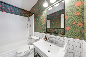 574 Pugsley St in Salt Lake City, UT - Building Photo - Building Photo