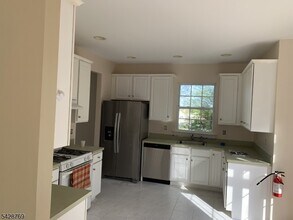 60 Brock Ln in Hackettstown, NJ - Building Photo - Building Photo