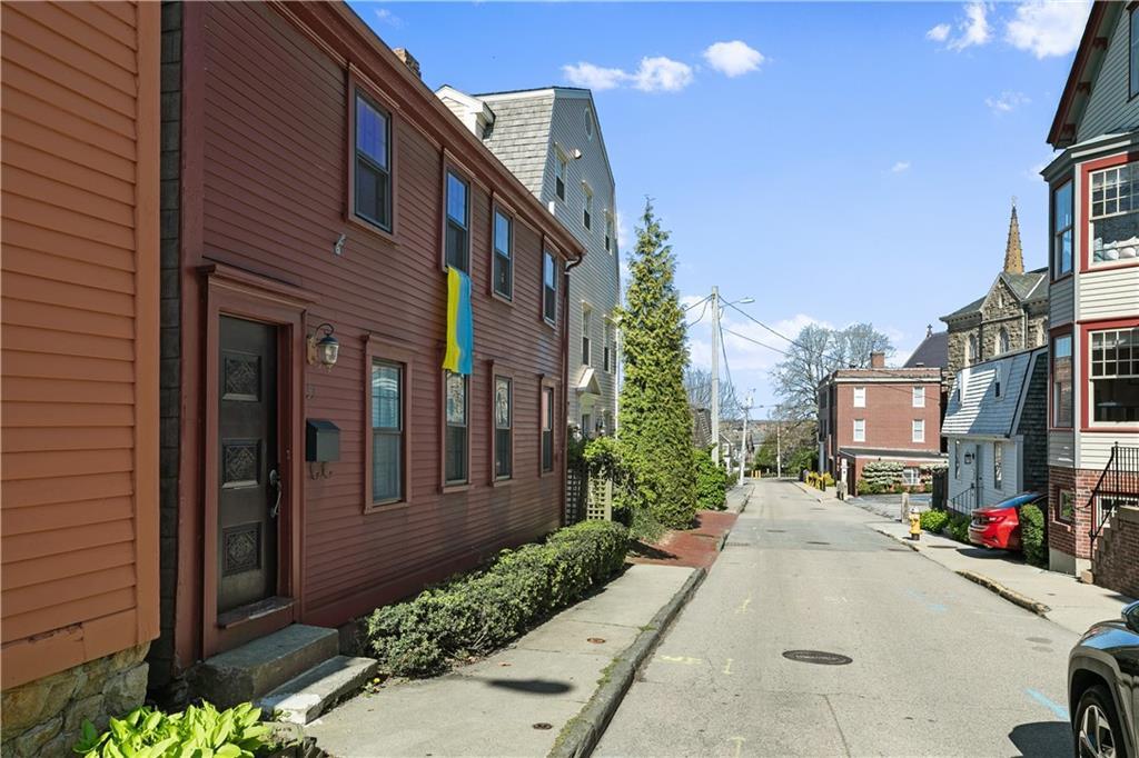 37 William St in Newport, RI - Building Photo