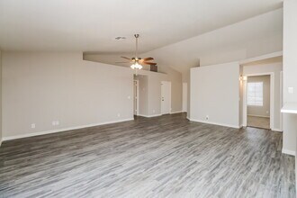 996 S Wanda Dr in Gilbert, AZ - Building Photo - Building Photo