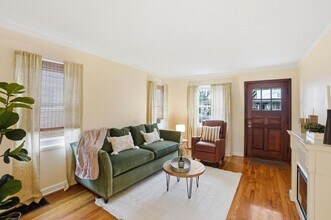 2695 Bellwood Ave in Columbus, OH - Foto de edificio - Building Photo