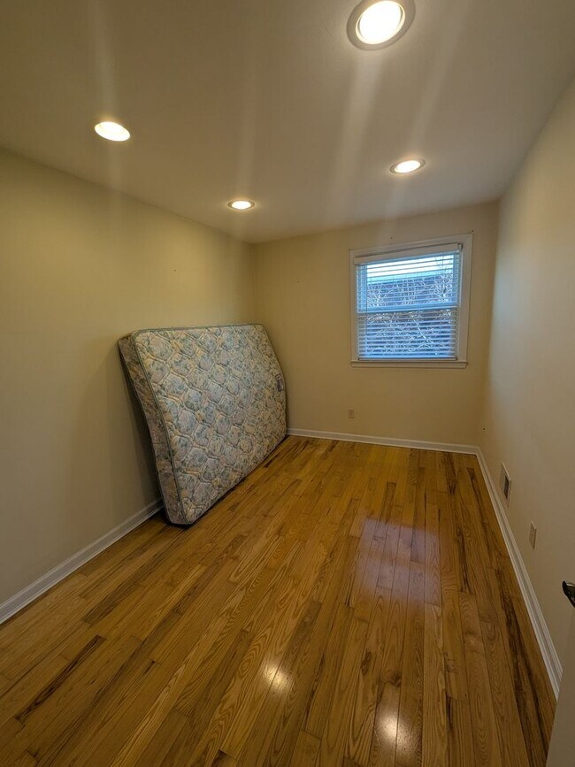 property at 125 Lockart Plaza