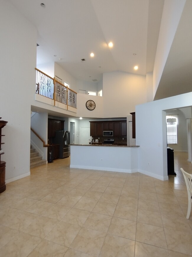 5011 Pinecreek Pl in Coconut Creek, FL - Building Photo - Building Photo