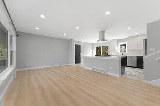 2N359 Mildred Ave in Glen Ellyn, IL - Building Photo - Building Photo