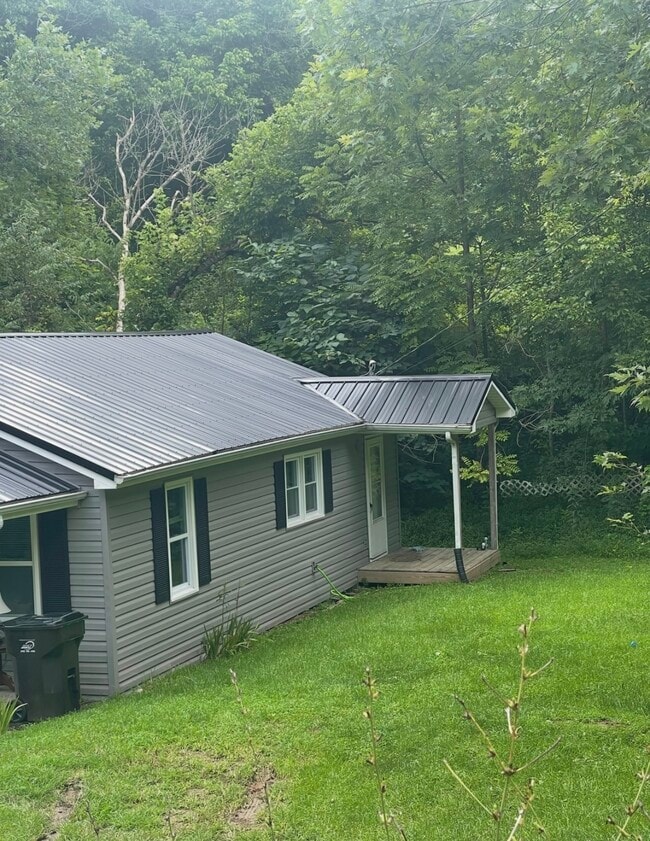 property at 324 Old Beidleman Rd