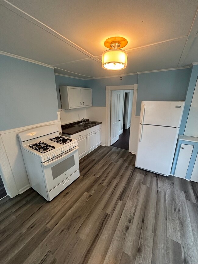 4 Russell St, Unit 4