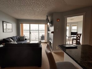 87 S Island Hwy in Campbell River, BC - Building Photo - Building Photo