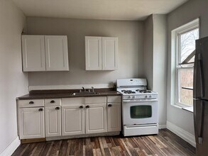 1514 Fallowfield Ave, Unit Fallowfield in Pittsburgh, PA - Building Photo - Building Photo