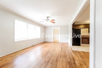 106 Whitener Ave in Spartanburg, SC - Building Photo - Building Photo