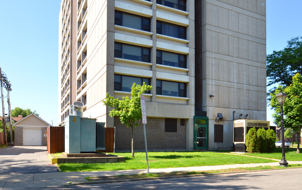 Kenmore Village Apartments in Kenmore, NY - Foto de edificio