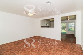 13500 Alysheba Dr in Del Valle, TX - Building Photo - Building Photo