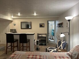 10933 W 67th Pl, Unit Cozy Basement Suite in Arvada, CO - Building Photo