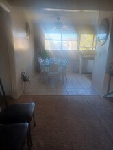 318 Streamwood, Unit 318 streamwood Irvine in Irvine, CA - Building Photo - Building Photo