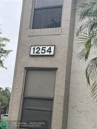 1254 S Military Trail in Deerfield Beach, FL - Building Photo - Building Photo