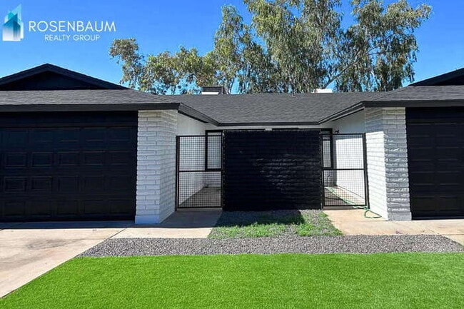 548 S Udall, Unit 2 in Mesa, AZ - Foto de edificio - Building Photo