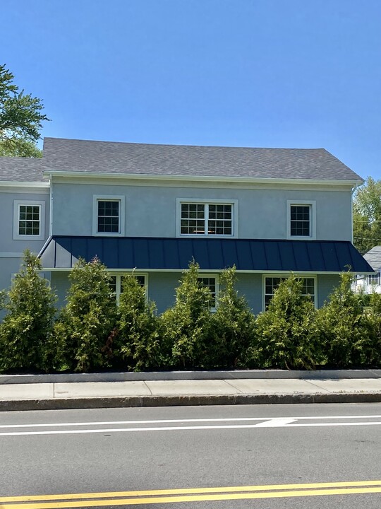 187 Bridge St in Dedham, MA - Building Photo