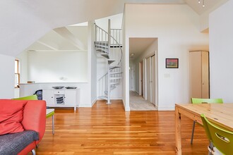 32 Mason Ter in Brookline, MA - Building Photo - Building Photo